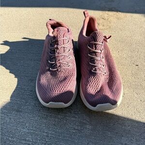 Skechers Women's Sneakers in Mauve